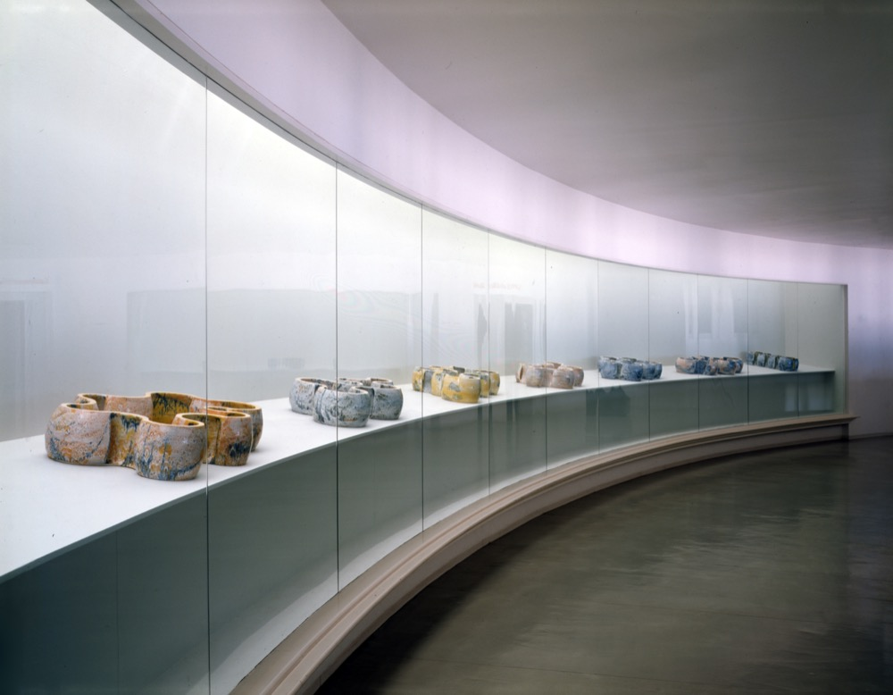 Richard Deacon: Out of Order